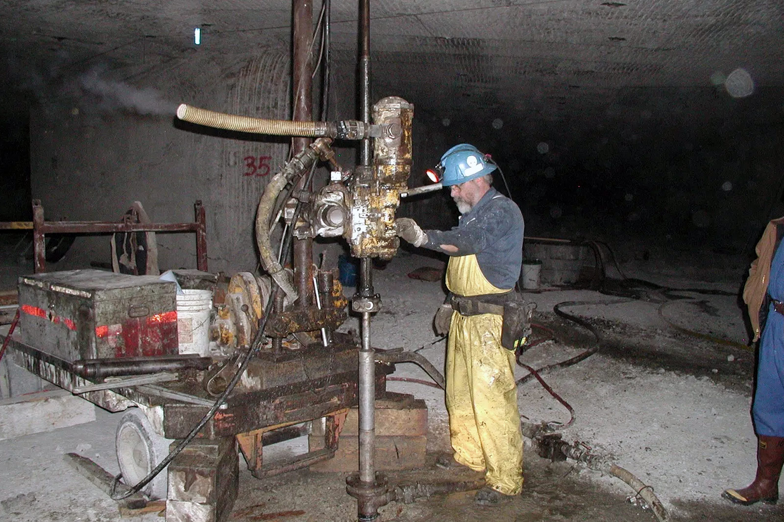 Bed-to-bed core drilling in abandoned panel, Big Island trona mine, Green River, Wyoming